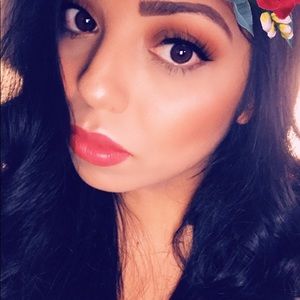 Meet your Posher, Erika